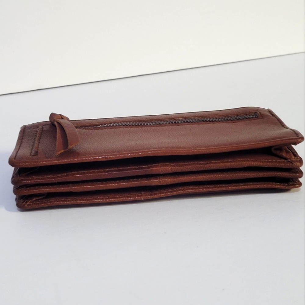 Spikes & Sparrow Brown Leather RFID Wallet - Picture 5 of 13